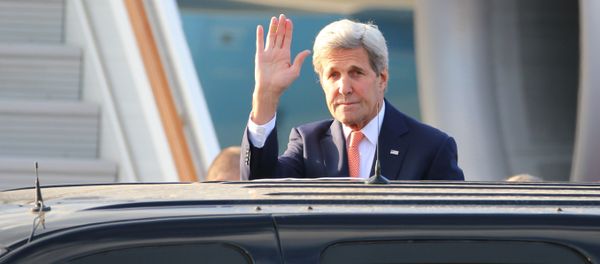 US Secretary of State John Kerry arrives at Vnukovo 2 airport as he makes a visit to Moscow US Secretary of State John Kerry arrives at Vnukovo 2 airport as he makes a visit to Moscow - Sputnik International
