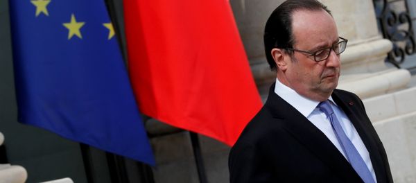 French President Francois Hollande leaves the Elysee Palace in Paris, France, July 15, 2016, after attending an emergency defence meeting the day after the Bastille Day truck attack in Nice. French President Francois Hollande leaves the Elysee Palace in Paris, France, July 15, 2016, after attending an emergency defence meeting the day after the Bastille Day truck attack in Nice. - Sputnik International