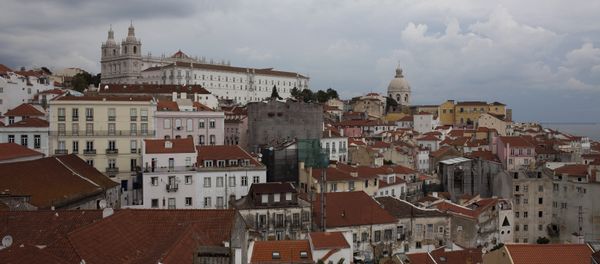 Lisbon's Alfama neighborhood Lisbon's Alfama neighborhood - Sputnik International