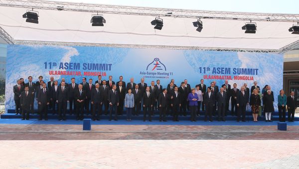 Prime Minister Dmitry Medvedev at the ASEM Summit in Mongolia - Sputnik International