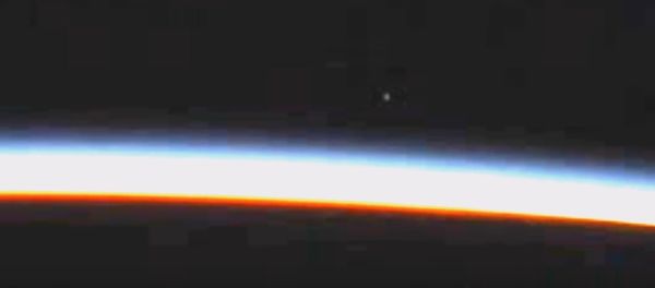 NASA has sparked an alien controversy after it cut off live streaming video from the International Space Station (ISS) on July 8, 2016 - Sputnik International