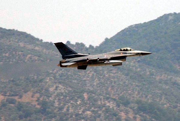  A Turkish Air Force F-16 fighter jet  - Sputnik International
