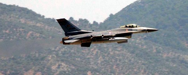 A Turkish Air Force F-16 fighter jet - Sputnik International
