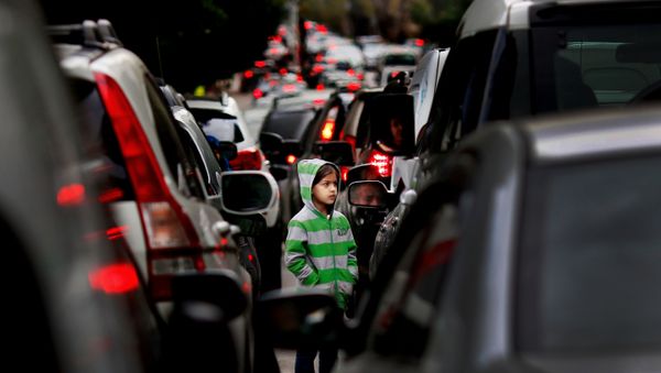 Syrian refugee girl begs for money in traffic, in Beirut, Lebanon (File) Syrian refugee girl begs for money in traffic, in Beirut, Lebanon (File) - Sputnik International