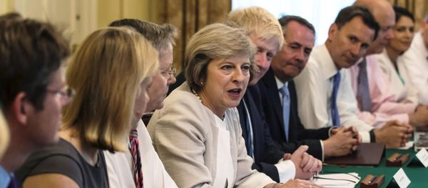 Britain's Prime Minister Theresa May (C) holds her first Cabinet Meeting at Downing Street, in London July 19, 2016. Britain's Prime Minister Theresa May (C) holds her first Cabinet Meeting at Downing Street, in London July 19, 2016. - Sputnik International