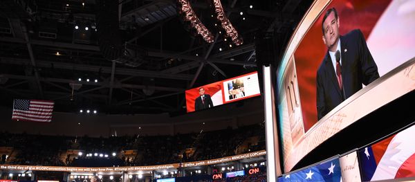 Senator Ted Cruz addresses delegates on day three of the Republican National Convention at the Quicken Loans Arena in Cleveland, Ohio on July 20, 2016. - Sputnik International