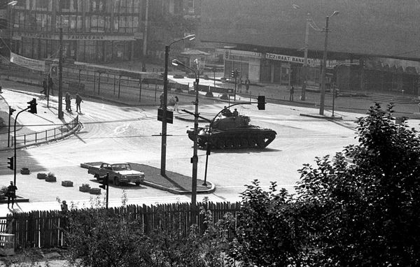 FILE - In this Sept. 12, 1980 file photo, a military tank is stationed at the center of Kizilay, Ankara's main square, a few hours after a coup d'etat FILE - In this Sept. 12, 1980 file photo, a military tank is stationed at the center of Kizilay, Ankara's main square, a few hours after a coup d'etat - Sputnik International