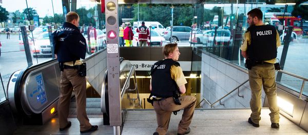 Police secures the entrance to a subway station near a shopping mall where a shooting took place on July 22, 2016 in Munich - Sputnik International