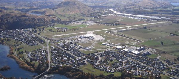 View of Queenstown airport from Deer Park View of Queenstown airport from Deer Park - Sputnik International