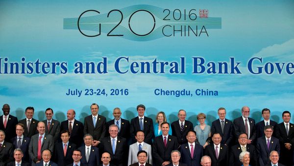 G20 Finance Ministers and Central Bank Governors during a group photo in Chengdu in Southwestern China's Sichuan province, Sunday, July 24, 2016. G20 Finance Ministers and Central Bank Governors during a group photo in Chengdu in Southwestern China's Sichuan province, Sunday, July 24, 2016. - Sputnik International