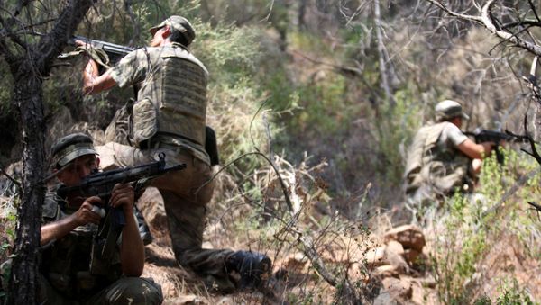 Turkish soldiers search for missing military personnel suspected of being involved in the coup attempt in Marmaris. Turkish soldiers search for missing military personnel suspected of being involved in the coup attempt in Marmaris. - Sputnik International