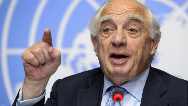 Special Representative of the UN Secretary-General for Migration and Development, Peter Sutherland (File) - Sputnik International