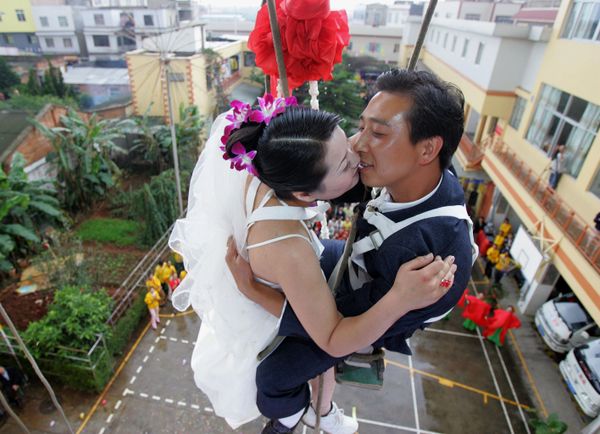 The World’s Weirdest Weddings in Unusual Places The World’s Weirdest Weddings in Unusual Places - Sputnik International
