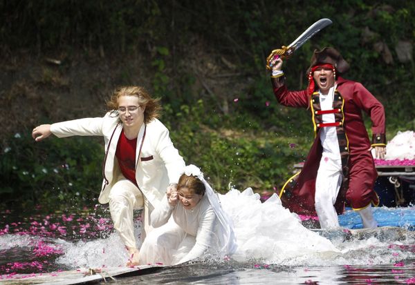 The World’s Weirdest Weddings in Unusual Places The World’s Weirdest Weddings in Unusual Places - Sputnik International