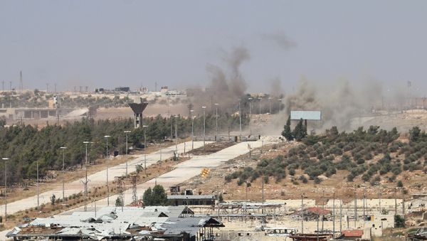 Smoke billows near Castello road leading to Bani Zeid during an operation by Syrian government forces to retake control of the rebel-held district of Leramun, on the northwest outskirts of Aleppo, on July 26, 2016 Smoke billows near Castello road leading to Bani Zeid during an operation by Syrian government forces to retake control of the rebel-held district of Leramun, on the northwest outskirts of Aleppo, on July 26, 2016 - Sputnik International
