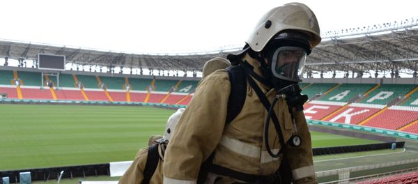 Emergencies Ministry employees during a fire and tactical exercise as part of the preparation for the 2018 FIFA World Cup at the Akhmat Arena stadium in Grozny - Sputnik International