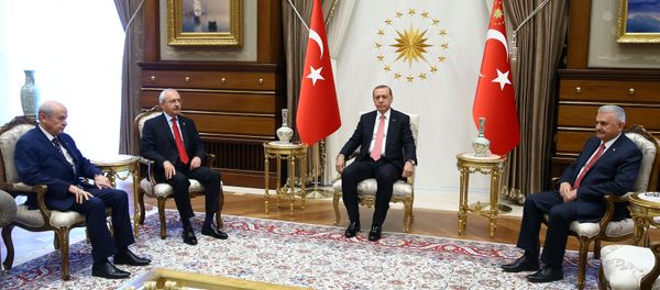 Turkey's President Tayyip Erdogan (2nd R) meets Prime Minister Binali Yildirim (R), main opposition Republican People's Party (CHP) leader Kemal Kilicdaroglu (2nd L) and Nationalist Movement Party (MHP) leader Devlet Bahceli at the Presidential Palace in Ankara, Turkey, July 25, 2016 Turkey's President Tayyip Erdogan (2nd R) meets Prime Minister Binali Yildirim (R), main opposition Republican People's Party (CHP) leader Kemal Kilicdaroglu (2nd L) and Nationalist Movement Party (MHP) leader Devlet Bahceli at the Presidential Palace in Ankara, Turkey, July 25, 2016 - Sputnik International