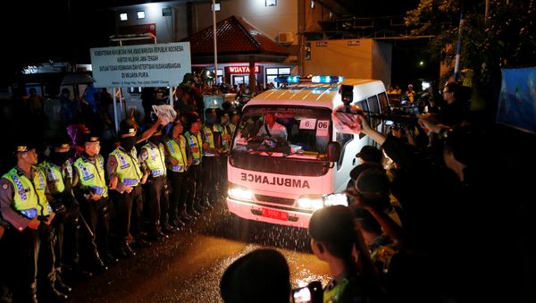 An ambulance carrying the remains of an executed prisoner leaves the port of the prison island of Nusa Kambangan island, in Cilacap, Central Java, Indonesia July 29, 2016 An ambulance carrying the remains of an executed prisoner leaves the port of the prison island of Nusa Kambangan island, in Cilacap, Central Java, Indonesia July 29, 2016 - Sputnik International