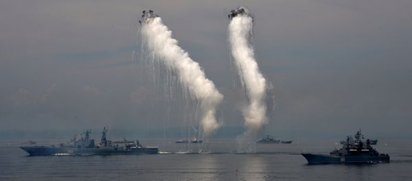 Pacific Fleet ships during the Navy Day celebration - Sputnik International