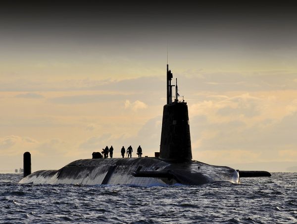 HMS Vanguard arrives back at HM Naval Base Clyde, Faslane, Scotland following a patrol. (File) HMS Vanguard arrives back at HM Naval Base Clyde, Faslane, Scotland following a patrol. (File) - Sputnik International