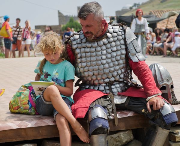 Let’s Get Medieval! A Look at Historic 'Genoa Helmet' Knight Festival in Crimea Let’s Get Medieval! A Look at Historic 'Genoa Helmet' Knight Festival in Crimea - Sputnik International
