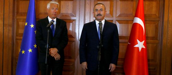 Turkey's Foreign Minister Mevlut Cavusoglu (R) and Secretary General of the Council of Europe Thorbjorn Jagland address the media in Ankara, Turkey, August 3, 2016. Turkey's Foreign Minister Mevlut Cavusoglu (R) and Secretary General of the Council of Europe Thorbjorn Jagland address the media in Ankara, Turkey, August 3, 2016. - Sputnik International