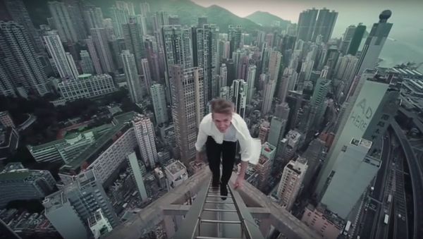 Mind-Blowing Rooftop Parkour w/ Oleg Cricket | URBEX - Sputnik International