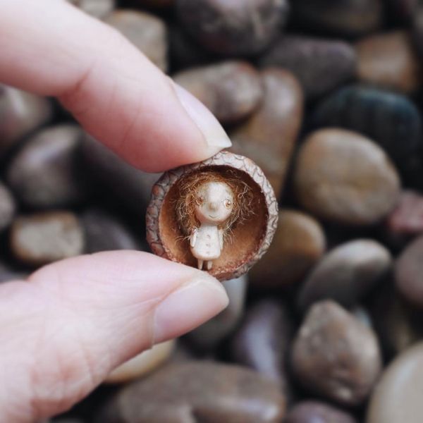 Good Things in Small Packages: Miniature Dolls That Fit in a Walnut Shell Good Things in Small Packages: Miniature Dolls That Fit in a Walnut Shell - Sputnik International