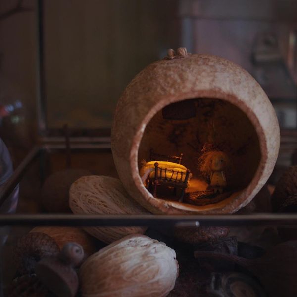 Good Things in Small Packages: Miniature Dolls That Fit in a Walnut Shell Good Things in Small Packages: Miniature Dolls That Fit in a Walnut Shell - Sputnik International