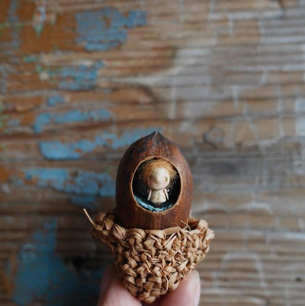 Good Things in Small Packages: Miniature Dolls That Fit in a Walnut Shell Good Things in Small Packages: Miniature Dolls That Fit in a Walnut Shell - Sputnik International