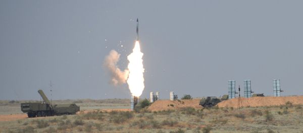 S-300 anti-aircraft missile system during the Keys to the Sky international competition held as part of the International Army Games - 2016 at the Ashuluk training ground - Sputnik International
