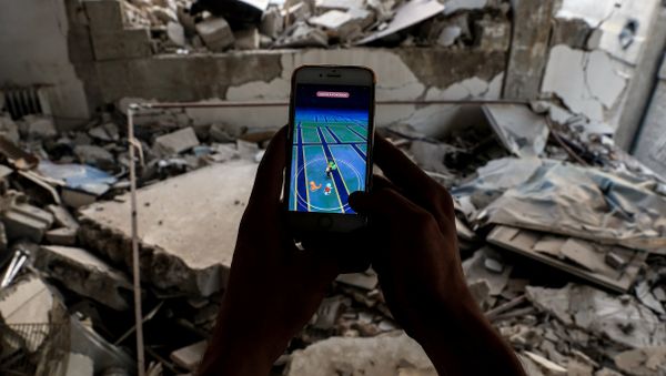 A Syrian games plays Pokemon Go - Sputnik International