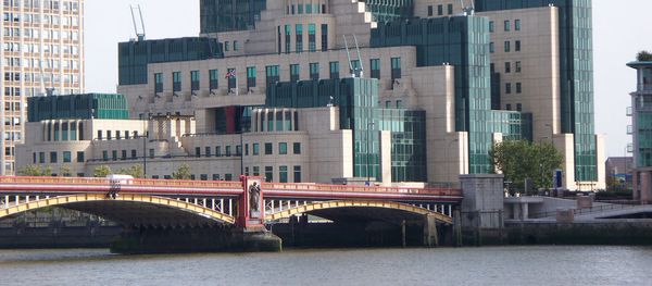 MI5 foil seven terror attacks by reading suspects minds - Sputnik International
