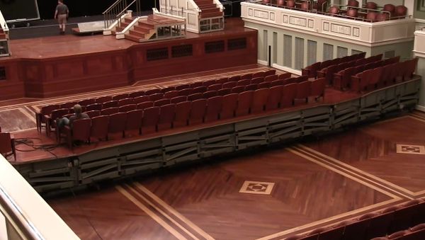 Time lapse: Changing over the floor - Sputnik International