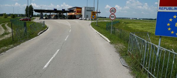 A border crossing between Croatia and Slovenia is seen in Trnovec, Croatia, May 26, 2016 A border crossing between Croatia and Slovenia is seen in Trnovec, Croatia, May 26, 2016 - Sputnik International