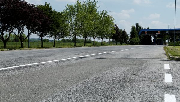 A border crossing between Croatia and Slovenia is seen in Trnovec, Croatia, May 26, 2016 - Sputnik International