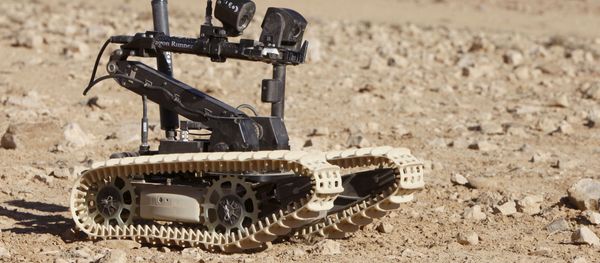 Pictured is a UK Dragon Runner Bomb Disposal Robot operating during Exercise Pashtun Links in Jordan Pictured is a UK Dragon Runner Bomb Disposal Robot operating during Exercise Pashtun Links in Jordan - Sputnik International