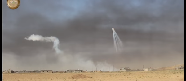 Alleged Use of Incendiary Weapons in Qayyarah by US-led Coalition or Iraqi Air Force - Sputnik International