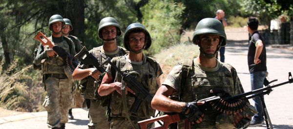 Turkish soldiers search for missing military personnel suspected of being involved in the coup  (File) - Sputnik International