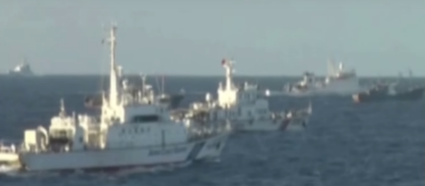 Chinese Coast Guard ships allegedly violating Japanese waters near the Senkaku islands - Sputnik International