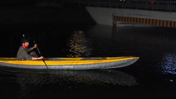 Meanwhile in Russia: Going Grocery Shopping on a Kayak - Sputnik International