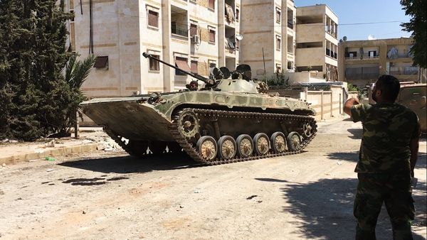 Syrian servicemen during siege of military colleges in the southwest of Aleppo. - Sputnik International