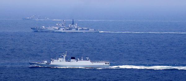 Chinese naval vessels participate in a drill on the East China Sea, China, August 1, 2016. Picture taken August 1, 2016 - Sputnik International