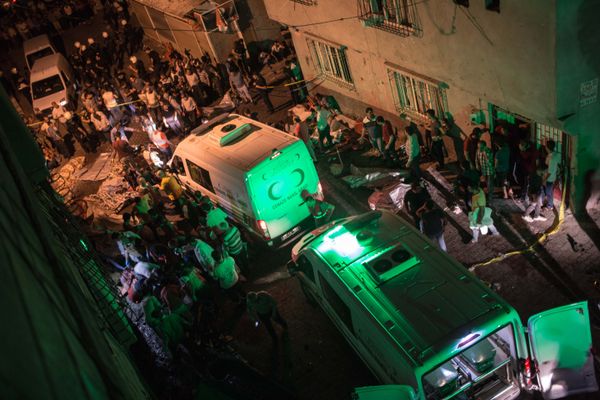 Ambulances arrive at site of an explosion on August 20, 2016 in Gaziantep following a late night militant attack on a wedding party in southeastern Turkey - Sputnik International