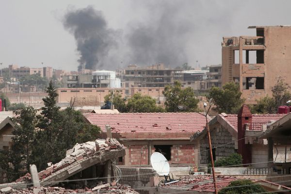 Smoke rises from the northeastern city of Hasaka, Syria, August 21, 2016 - Sputnik International