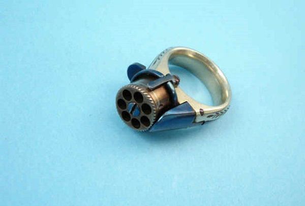 Femme Fatale ring gun - Sputnik International