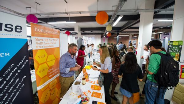 Mi-Hub - Sputnik International