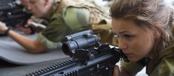 Scandinavian Power: First Female Recruits of Norway's Army Scandinavian Power: First Female Recruits of Norway's Army - Sputnik International