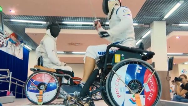 Member of the Russian Paralympic team for fencing, Roman Fedyaev - Sputnik International