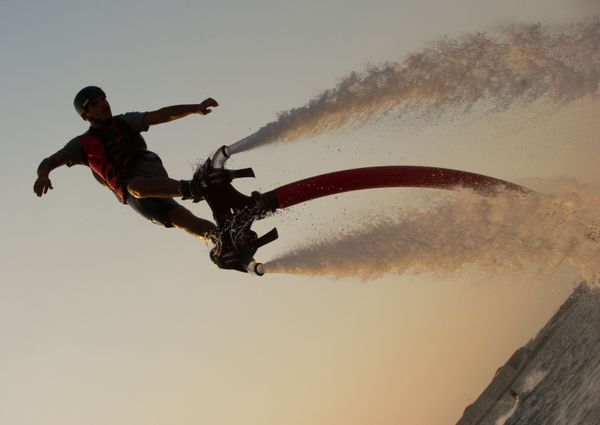 I Believe I Can Fly: Spectacular Flyboard Championship in Crimea - Sputnik International